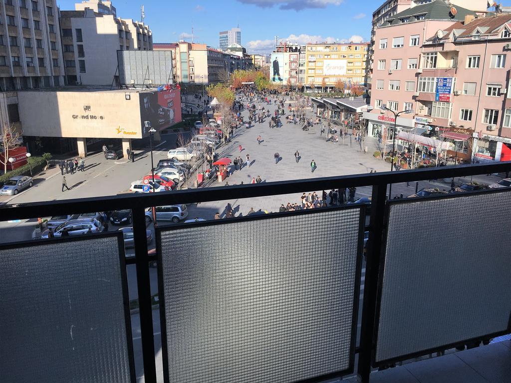 Center Apartment Pristina Exteriör bild